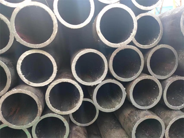 金华10#结构用无缝钢管